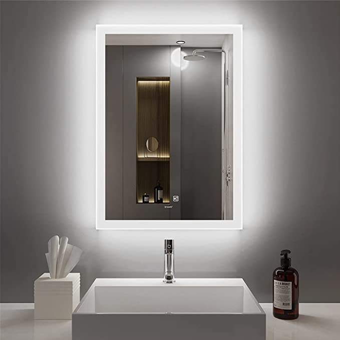 ¿Son los espejos de baño diferentes de los espejos normales?